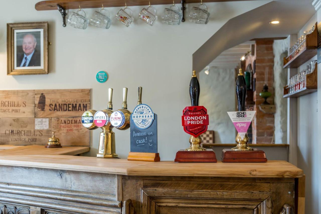 The Dog & Gun Inn Netheravon Exterior photo